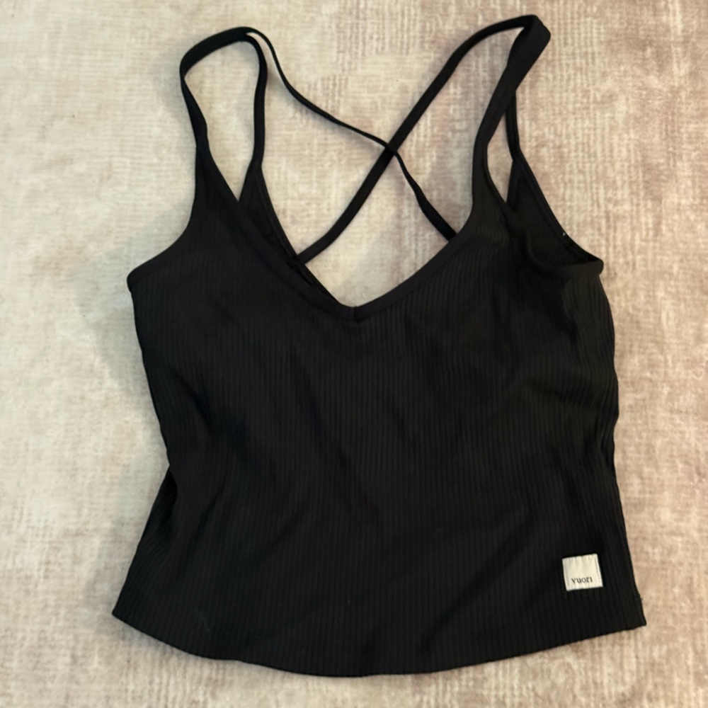 Vuori Black Crop Top